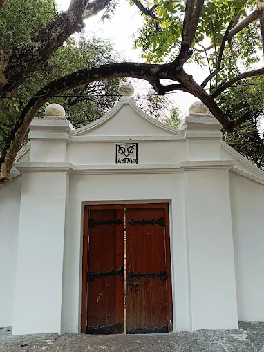 VOC Gate